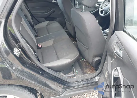 2013 Ford Focus Se z USA, uszkodzony, nr VIN 1FADP3F28DL232167